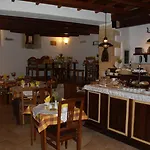 Amphora Hotel 4*